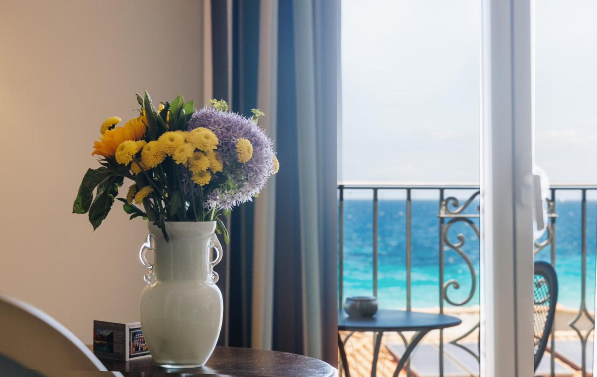 Hotel Liberata & Spa LʼÎle-Rousse Oda fotoğraf